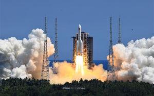 国产制服丝袜,国产制服丝袜的时尚演绎